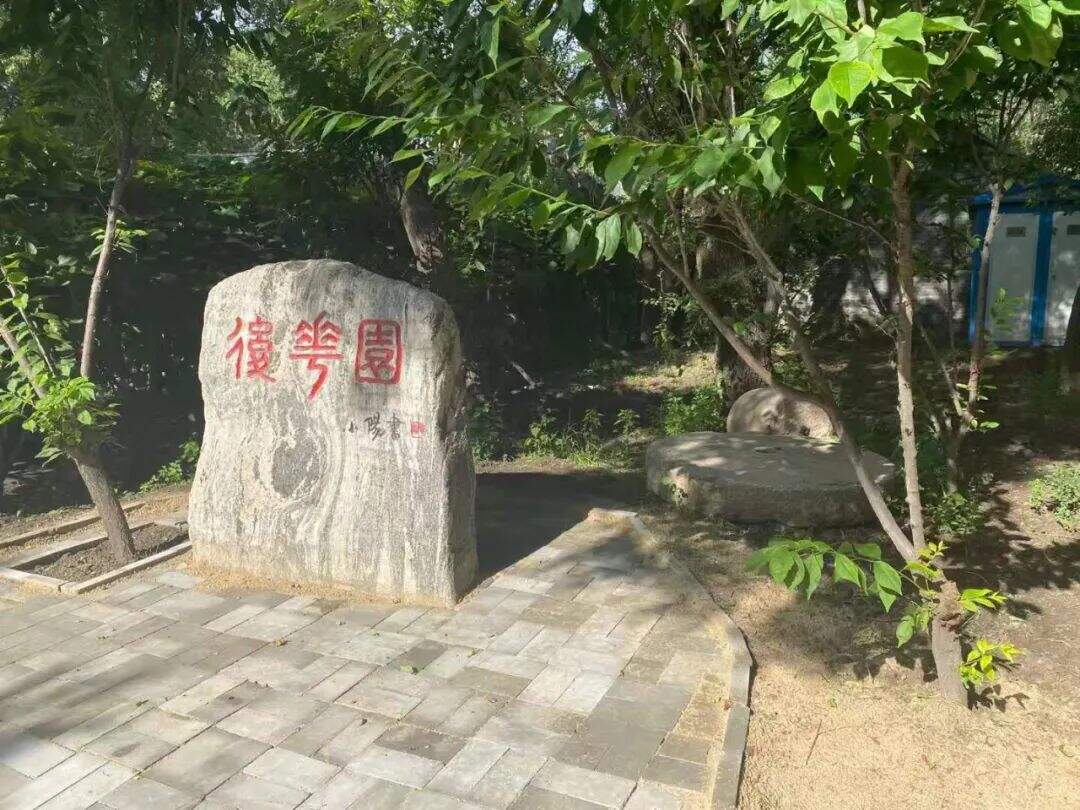 b526fe25d2a3d0532214c7c316e92202.jpeg