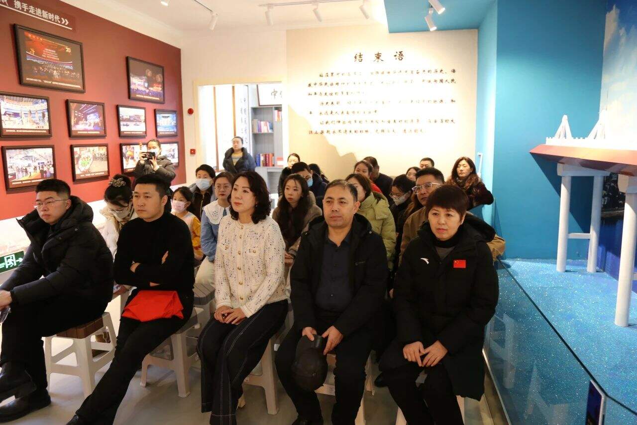 80ca9aa824be21e87f8b3ac828646acc.jpg