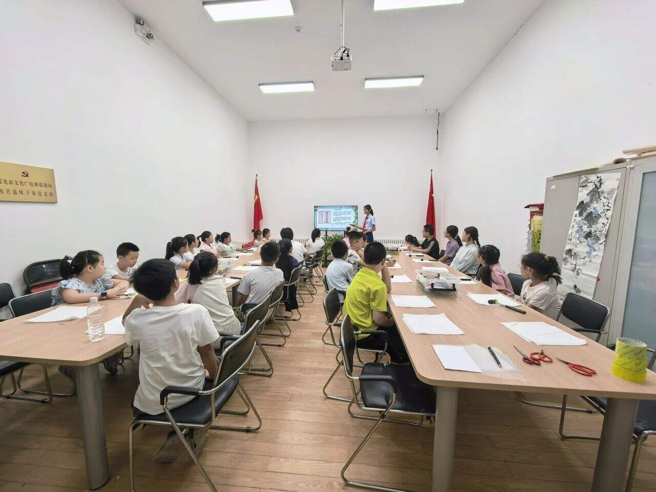 f0aaa507e5663f75cf3620eeef7d65b9.jpg
