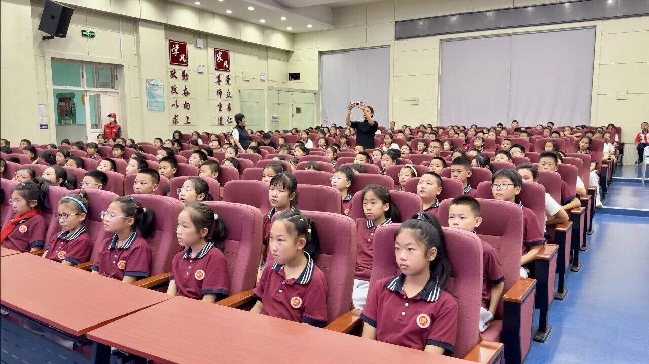 b9d7fb846dd62f8898e3099f5974d2c9.jpg